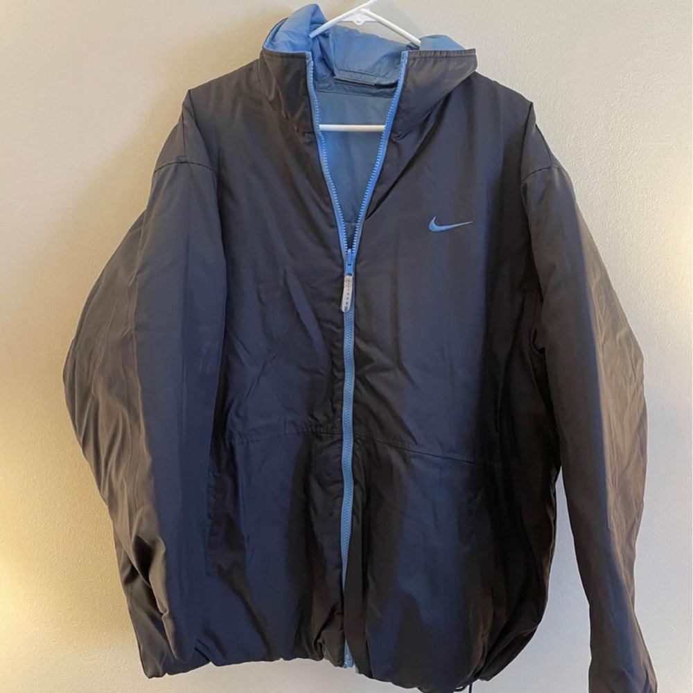 Nike reversible jacket. In great condition.